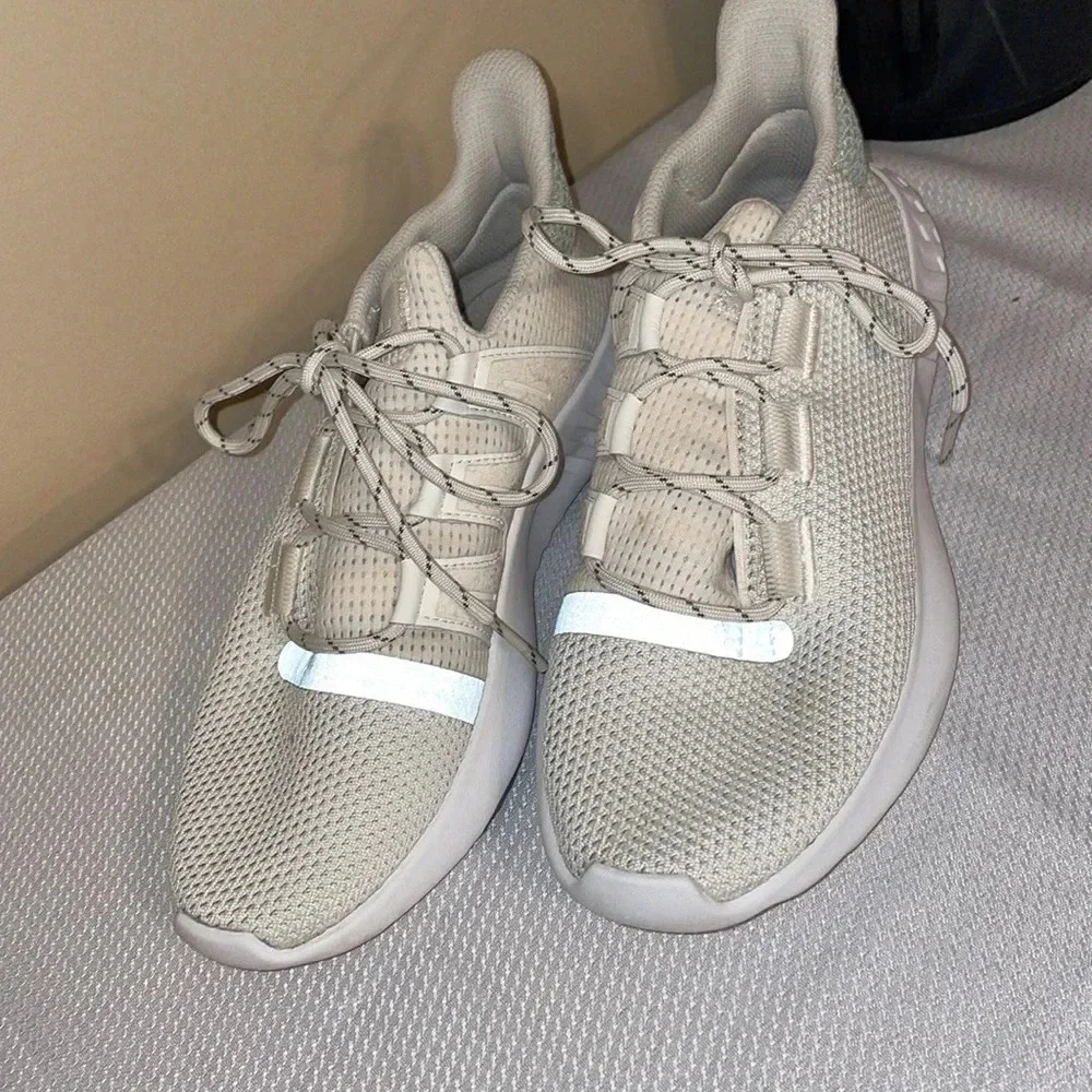 Adidas women’s sneaker 8.5 shoes tubular running mesh lightweight comfy chalk
